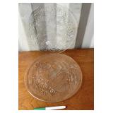 2 GLASS CHRISTMAS PLATTERS
