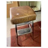 VINTAGE STEP STOOL