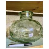 GLASS VASE