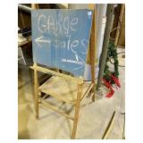 CHILD CHALKBOARD EASEL