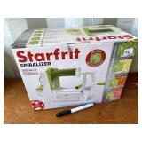 BLACK AND DECKER SMALL VAC ON STAND