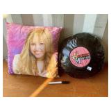 VINTAGE MOBO HORSE & CART PEDAL TOY