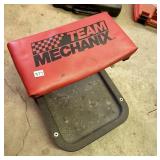 ROLLING MECHANIC SEAT