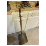 SHOVEL