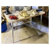 VINTAGE TABLE - NO CONTENTS