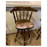 SWIVEL BAR STOOL