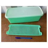 TUPPERWARE
