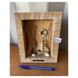 SHADOW BOX