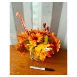 VASE AND ARTIFICIAL FLOWERS