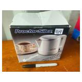 ELECTRIC KETTLE IN BOX