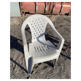PLASTIC CHAIR