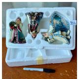 3 PC CHRISTMAS DECOR IN CONTANER