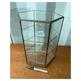 GLASS SHOWCASE - CRACKED SHOWN