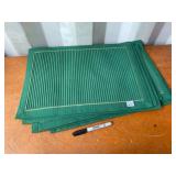 GREEN PLACEMATS