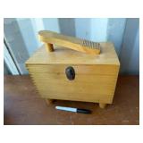 SHOW SHINE BOX