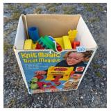 BOX KNIT MAGIC