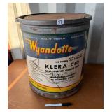 LARGE COLLECTIBLE TIN