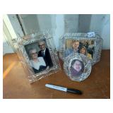 GLASS PHOTO FRAME GROUP