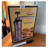 COOKIE PRESS IN BOX