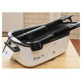 Rival 18 qt Roaster and 2 griddles