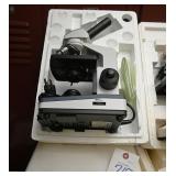 Student Microscope