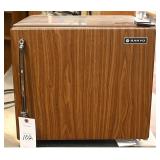 Sanyo mini refrigerator w/ no shelves