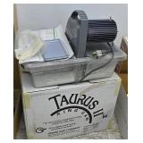 A Taurus II Ring Saw