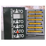 Kato N Scale "Streamliner" 6 Car Set
