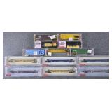 14 Roundhouse N Scale Freight Cars
