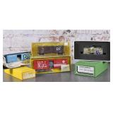 4 HO & S Gauge Model Kits