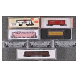 8 N Scale Freight Cars