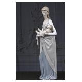 A Lladro "Mater Amablis" Figure