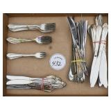 72 pc International Co Manhattan Flatware