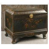 A Bombay & Co. Chinoiserie Casket