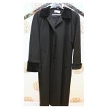 A Vintage Ladies Wool Coat