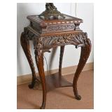 A Chinese Export Parlor Stand