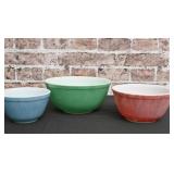 Pyrex Nesting Bowls