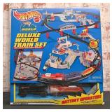 Hot Wheels Deluxe World Train Set