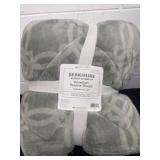Berkshire blanket velvety soft comforter twin