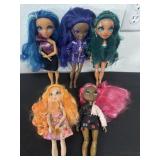 Group of Rainbow high dolls