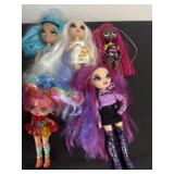 Group of Rainbow high dolls