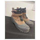 Riemot brand Velcro slip on boots size 14