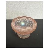 3ï¿½ collectible is a pink satin opalescent