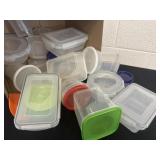 Box of food storage containers