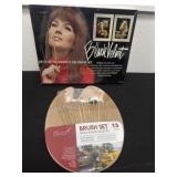 Black velvet oil pant set with wood palette