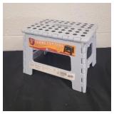9' Folding step stool