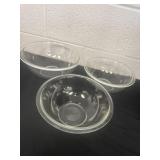 3 glass mixing bowls