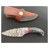 5ï¿½ Damascus hunting knife with shealth