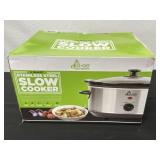 New 4 quart Eco Chef Slow Cooker in Box
