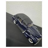 Signature 1:18 scale 1938 cadalliac